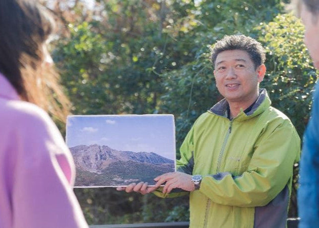 Dive into Volcano: An enchanting tour themed around 'Living on the active volcano, Sakurajima' (land edition)