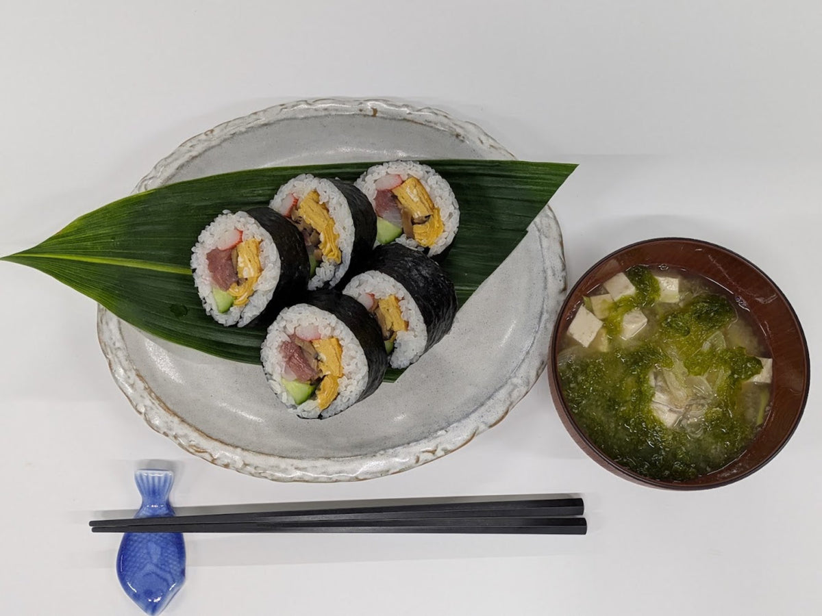 Fresh Catch to Table: Ultimate Temaki Sushi Breakfast at Kagoshima Fish Market!
