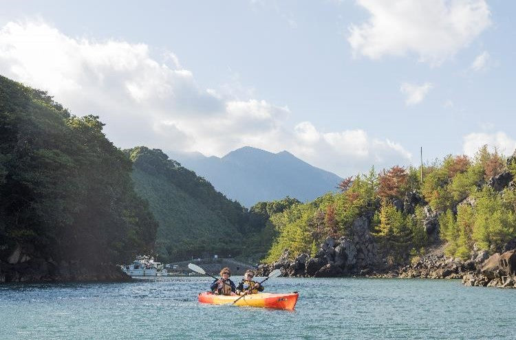 Dive into Volcano: An enchanting  tour themed around 'Living on the active volcano, Sakurajima' (sea edition)