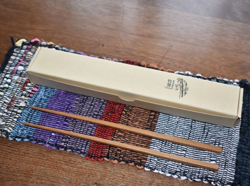 鹿児島の竹箸と竹紙ケース　Kagoshima Bamboo Chopsticks with Bamboo paper box